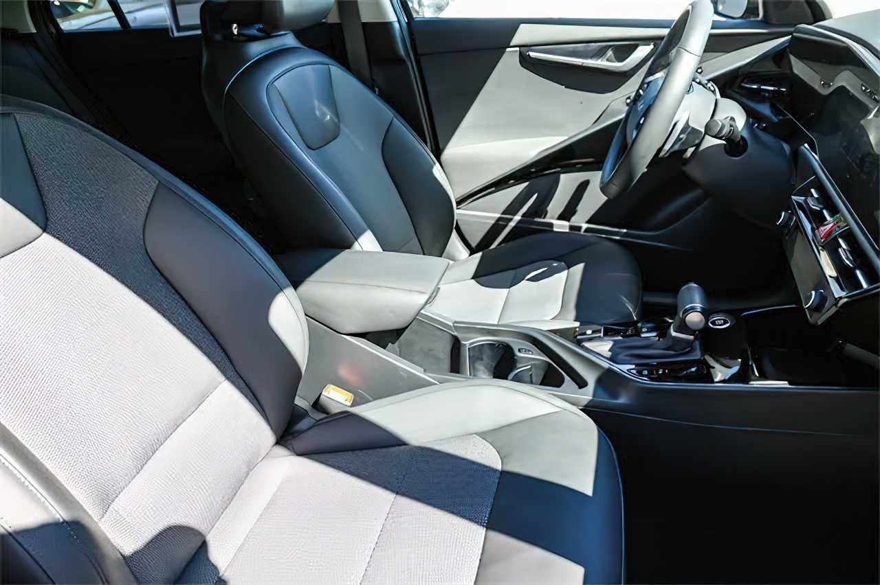 Kia Niro EX Touring 2024
