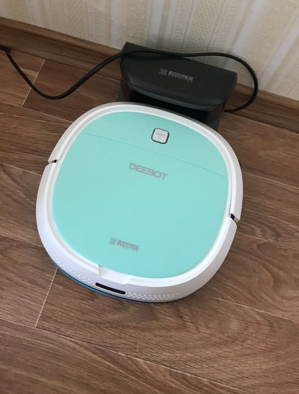 Моющий Робот-пылесос ECOVACS DEEBOT mini DK560