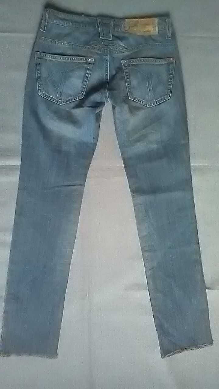 Качественные джинсы женские   Р. 48(30)  Новые