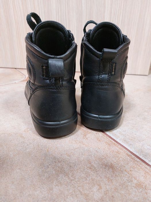 Демісезонні черевики ecco