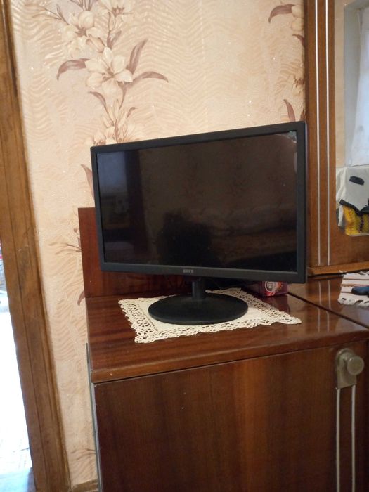 Телевизор на кухню  21 дюйм