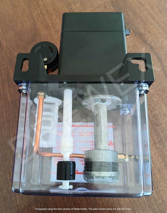 Automatyczna pompa centralnego smarowania poj.1,5l lub 3l do strugarki