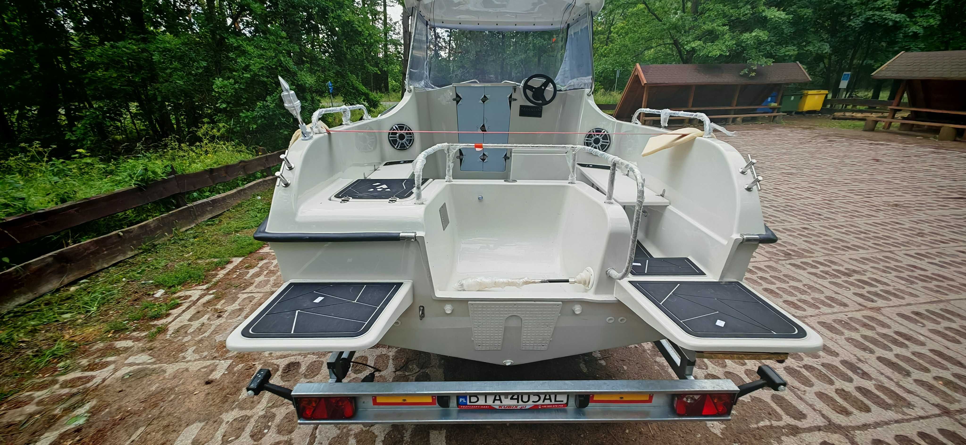 Nowa łódź motorowa kabinowa Lakeman 540 Pilothouse. Od ręki.