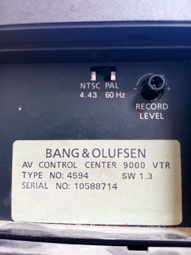 Bang Olufsen 9000