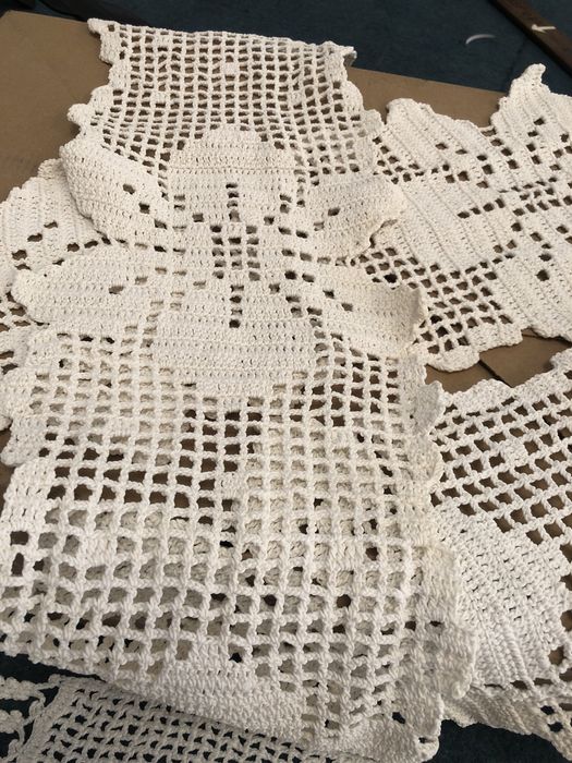 Conjunto de panos em renda feito a mão