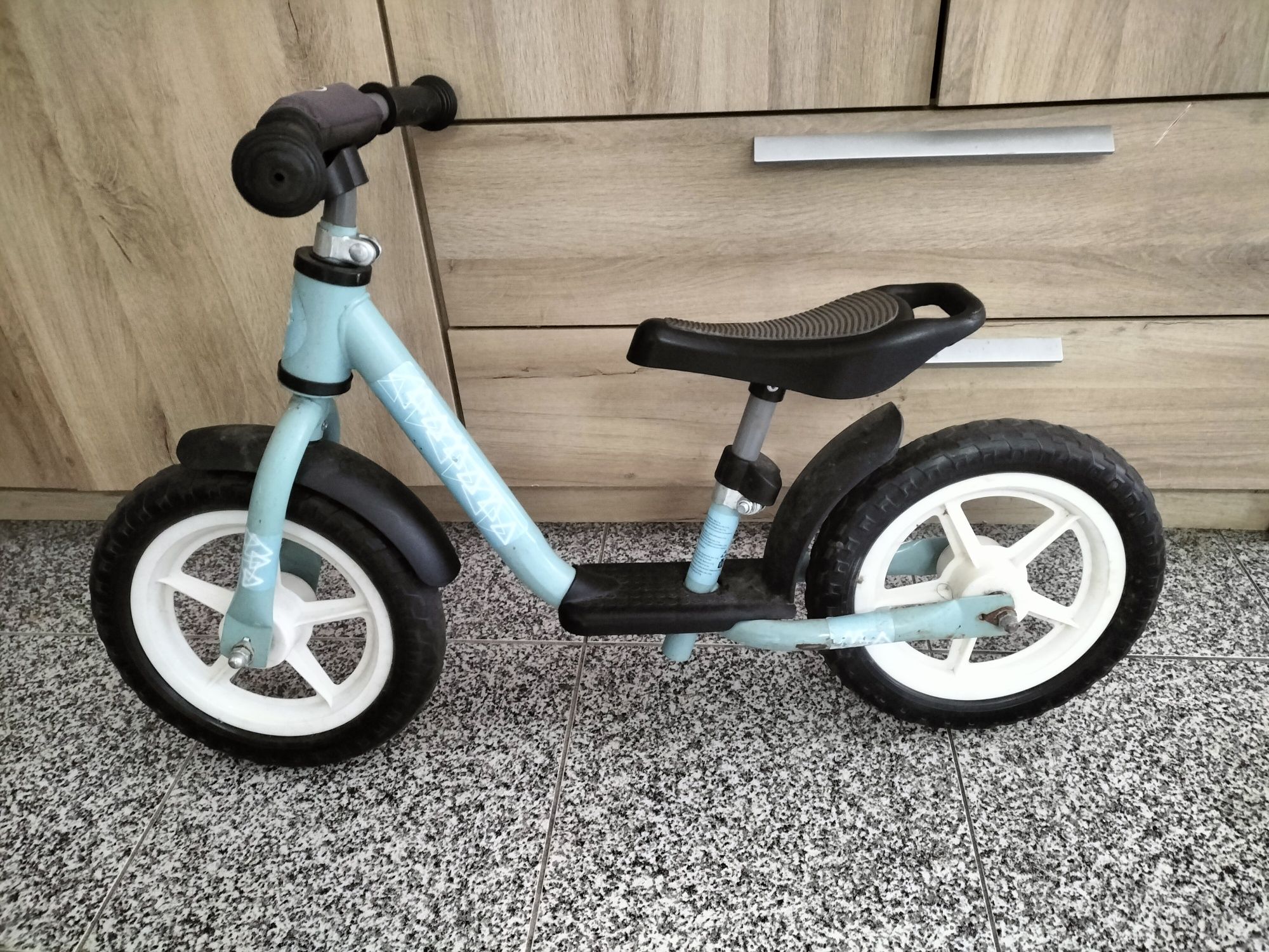 Bicicleta criança sem pedais