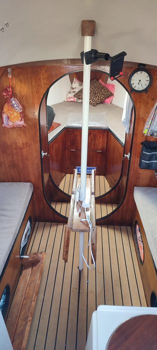 Jacht Sagitta z przyczepą