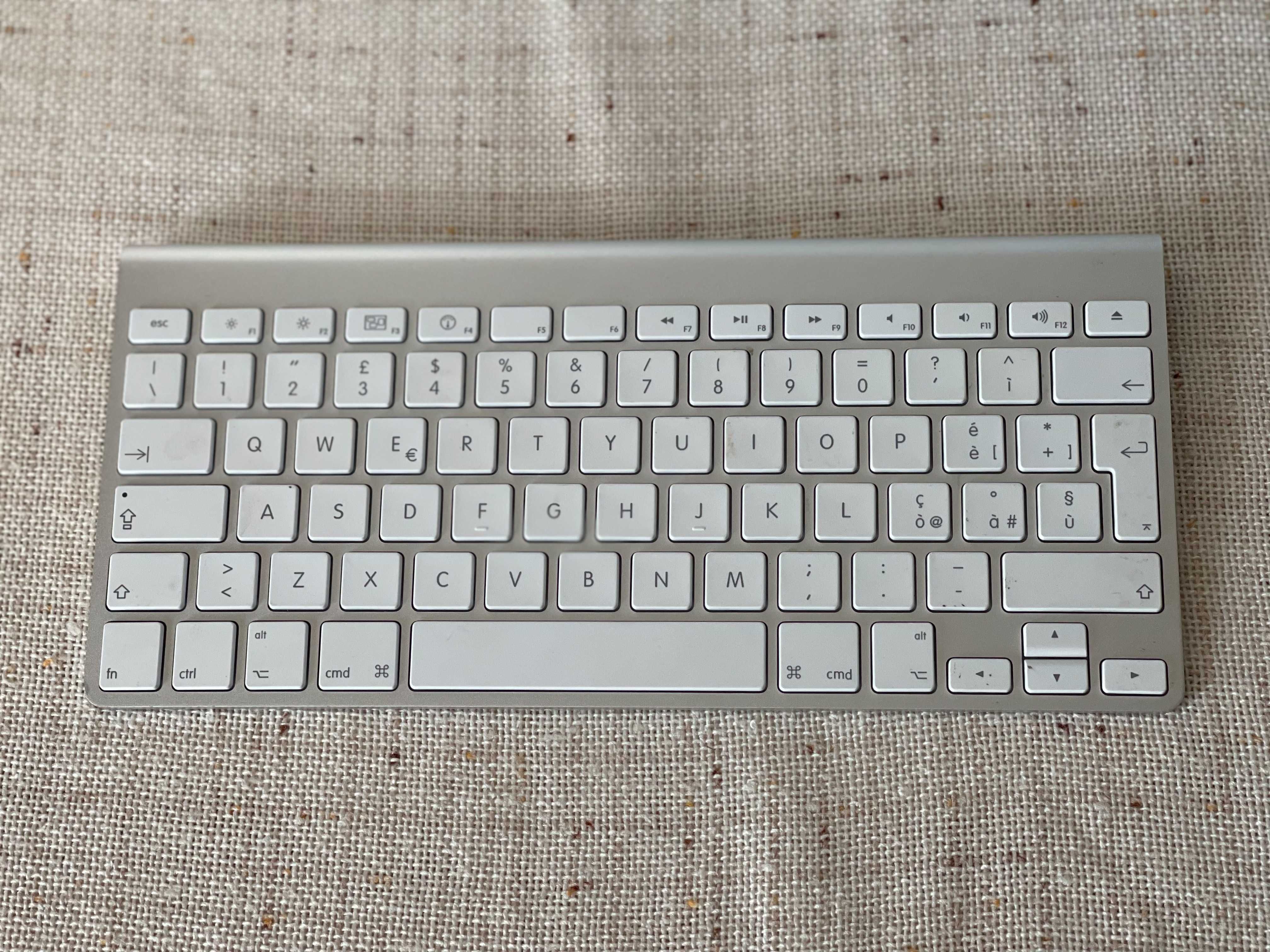 Клавіатура Apple A1314 Wireless Keyboard