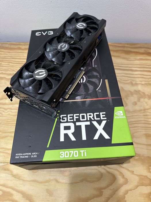 Placa grafica EVGA 3070TI  8Gb