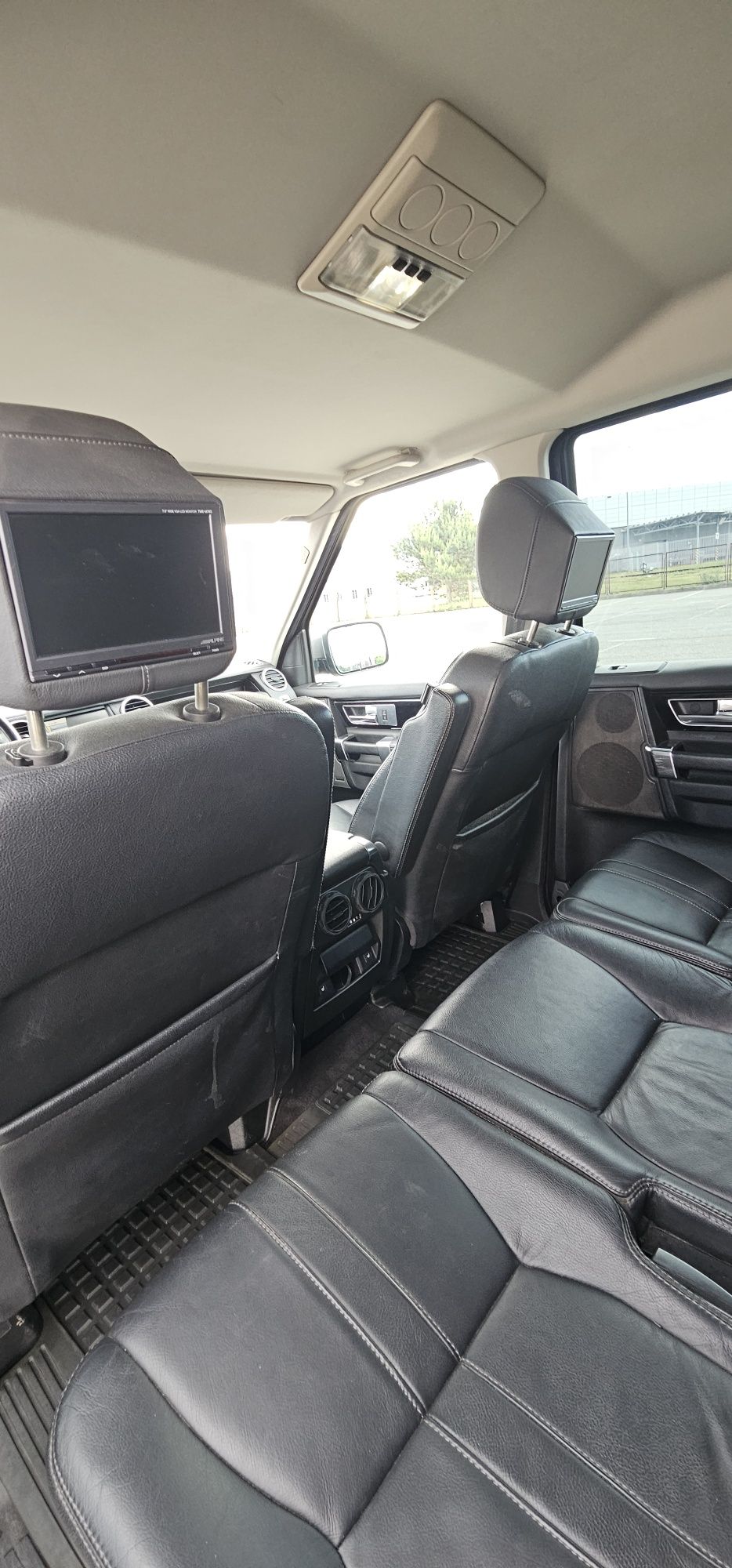 Land Rover Discovery 4