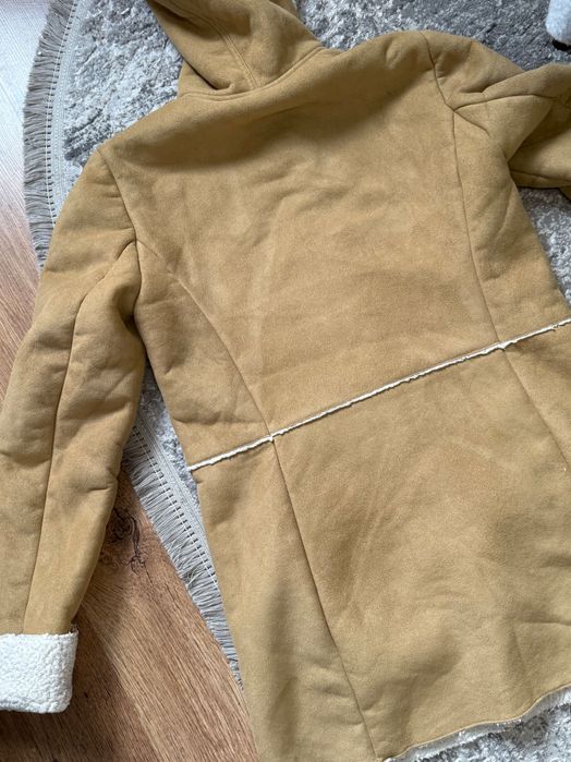 Осіння  замшева куртка