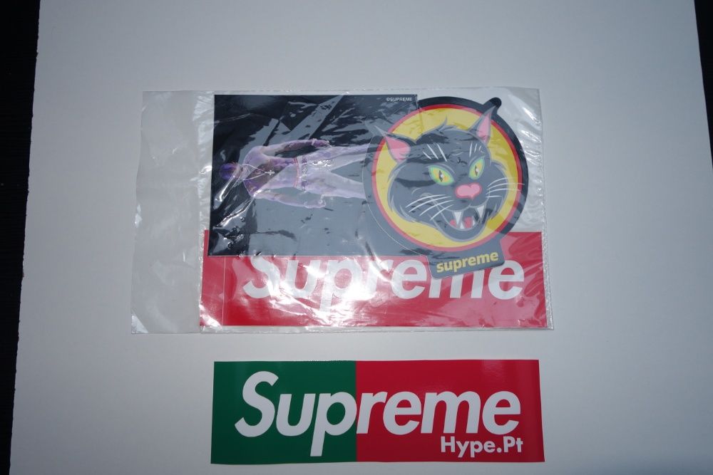 T-shirt Supreme / M / Nova / "Laugh Now Tee"