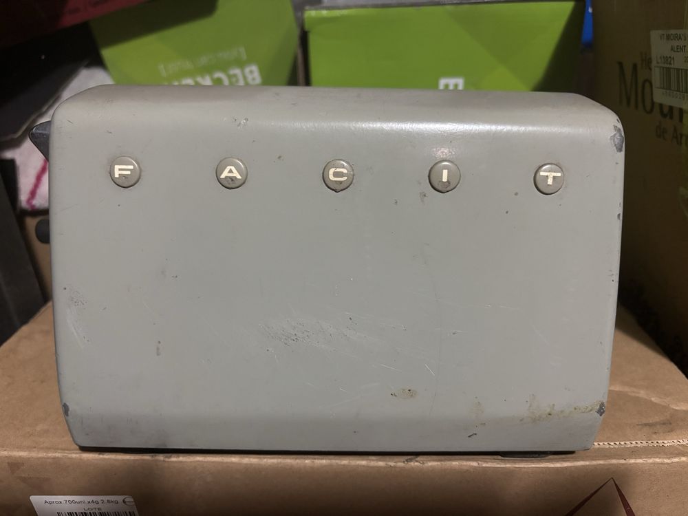 Vendo diversos utensilios para café/restaurante.