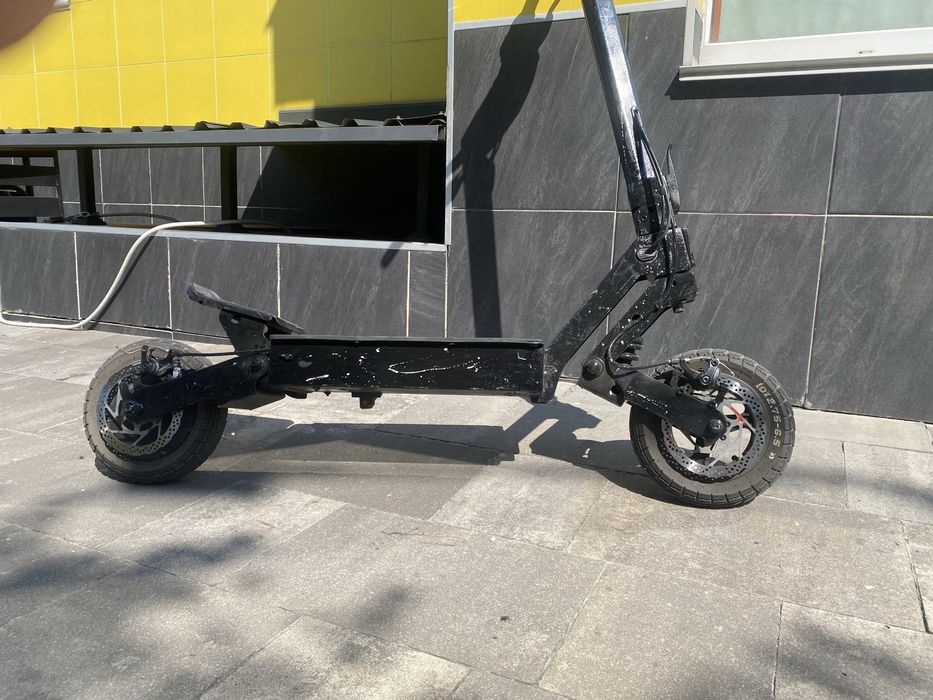 Електросамокат kukirin g2 (2025)