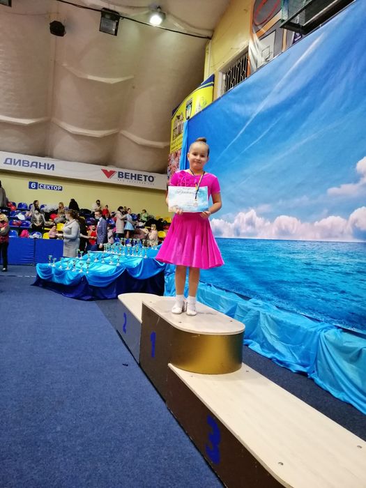 Продаю рейтингове плаття Бейсик для бальних танців. Зріст 134 (8-10 ро