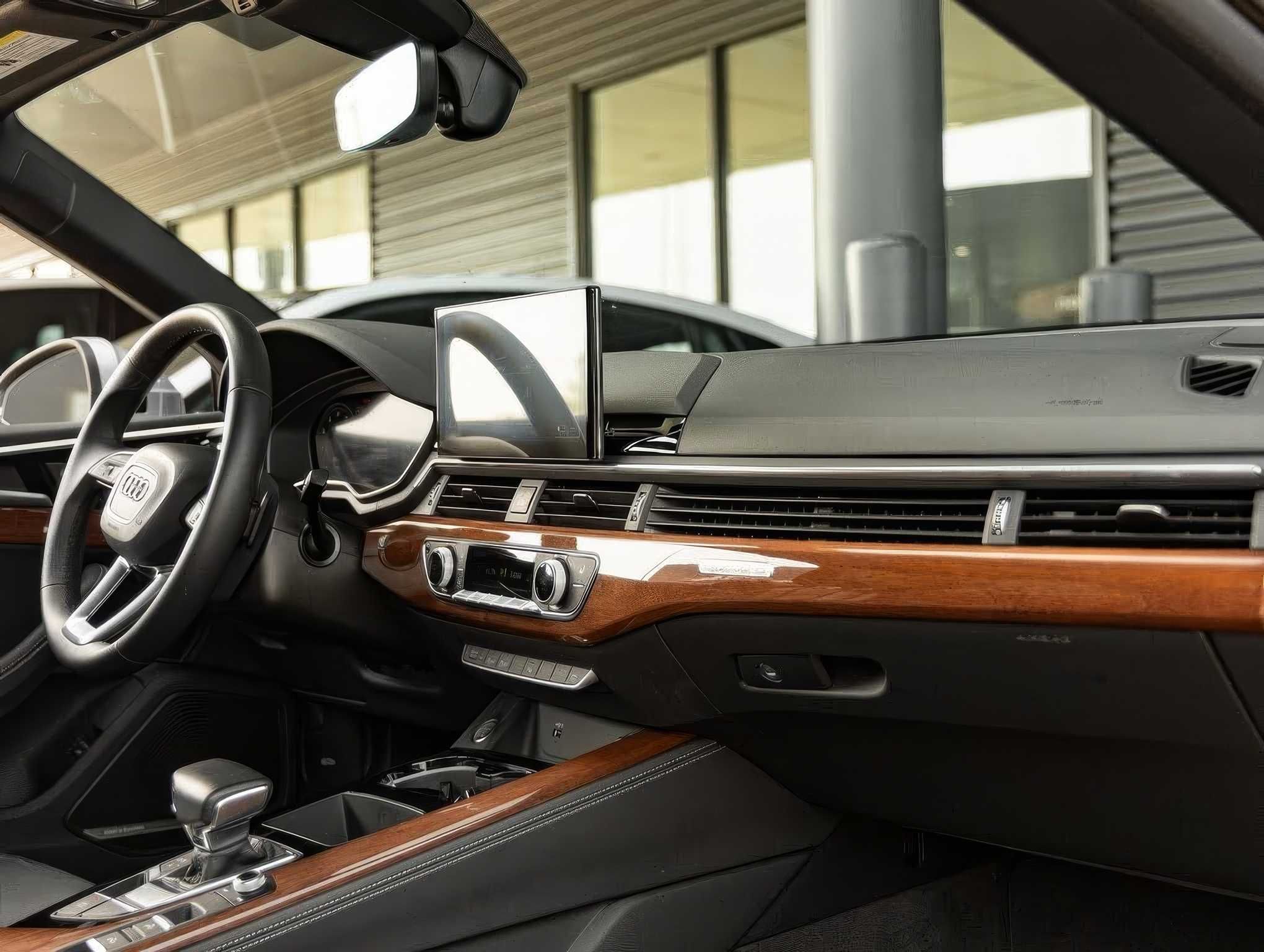 Audi A5     2022