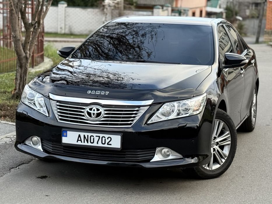 Продам Toyota Camry 50 2.5 газ/бенз офіційна на автоматі