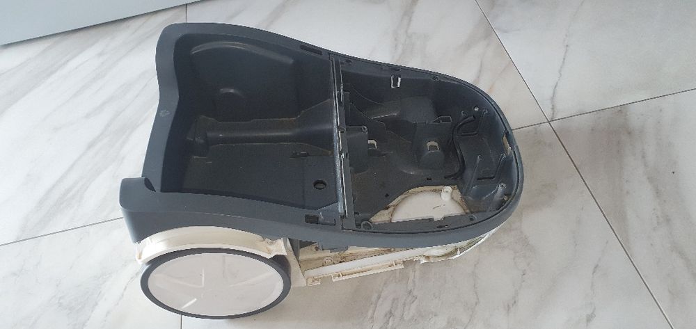 Zelmer 1600 запчасти корпуса