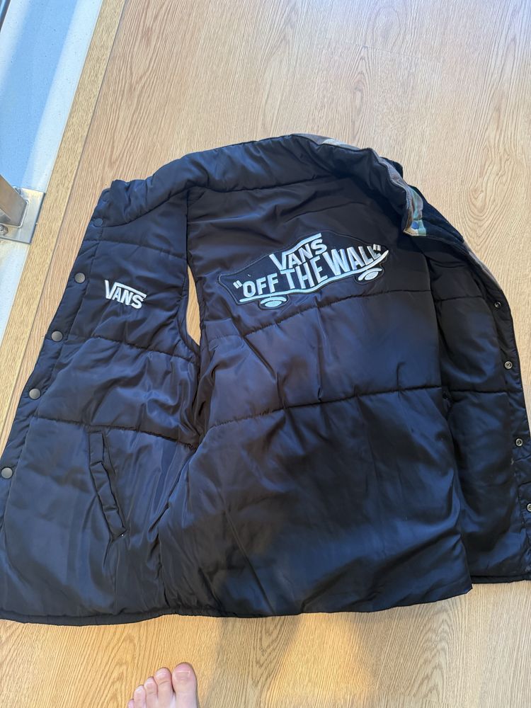 Colete vans  margem sul