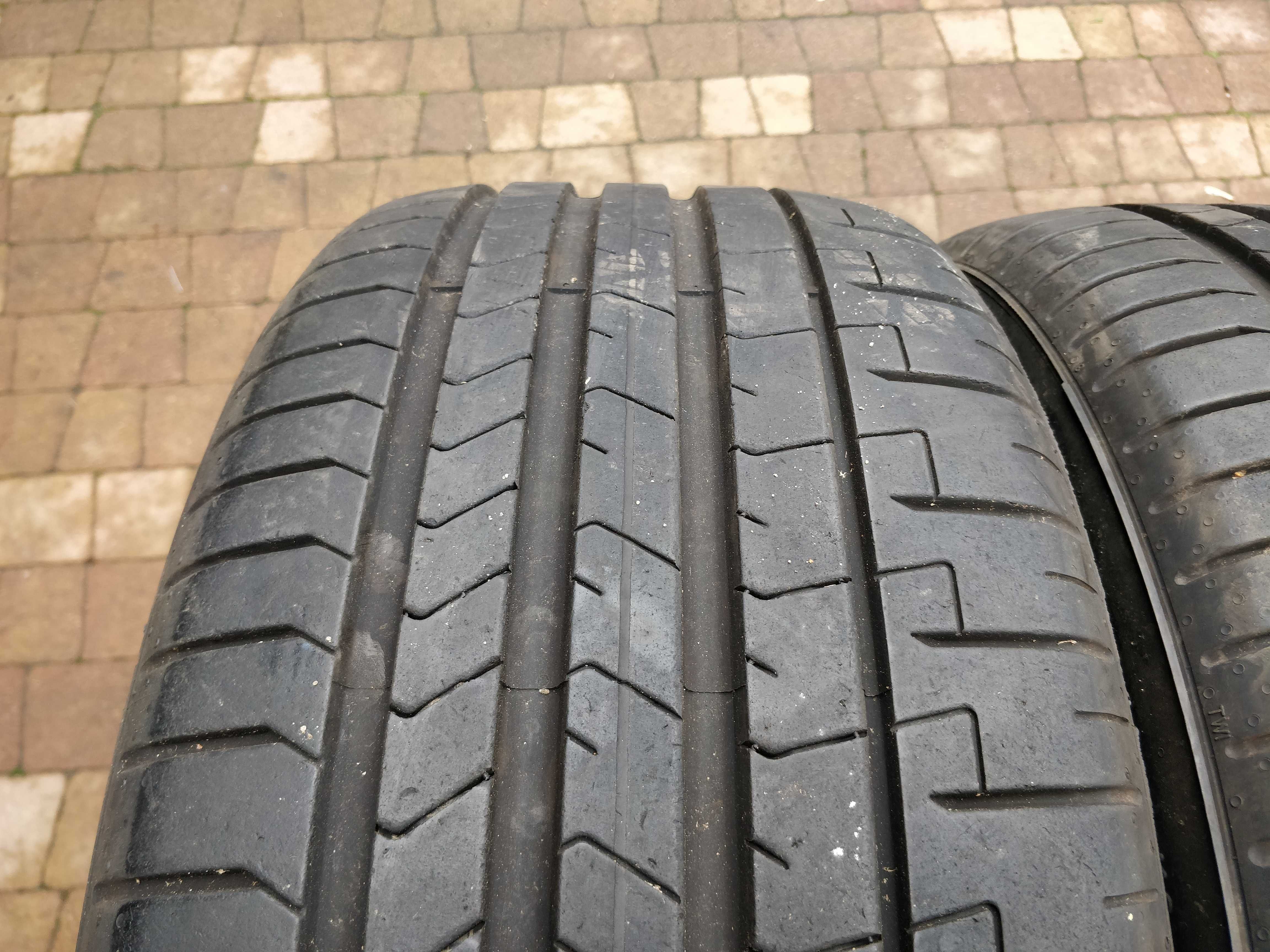 3399. Opony letnie 235/40/19 Pirelli P Zero 2022 jak nowe cena za 4szt