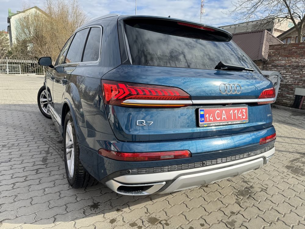 Audi q7 2022 року ,16 км