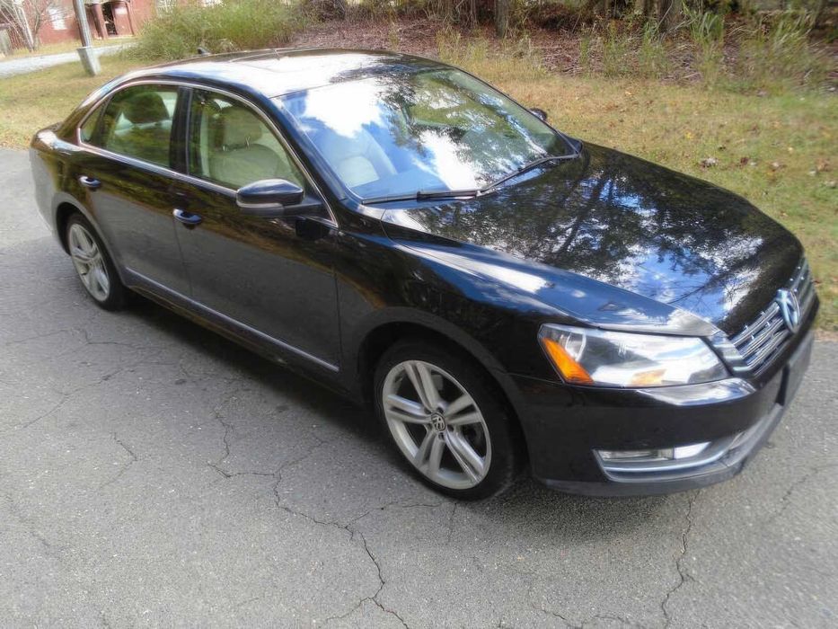 Volkswagen Passat      2014