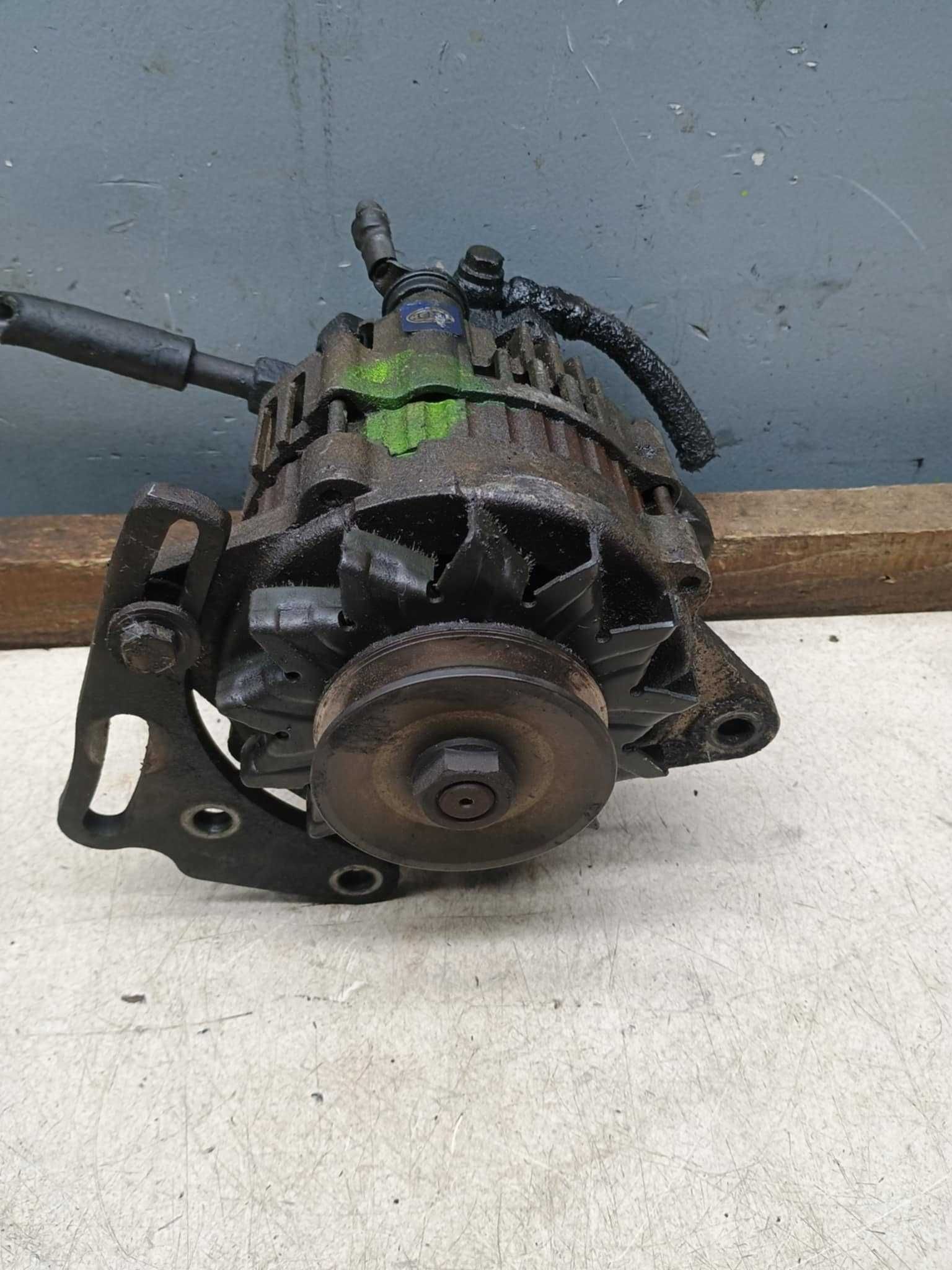 Alternator 70A Z POMPĄ VACUM Opel Corsa B Astra F Vectra B 1.5 / 1.7 d