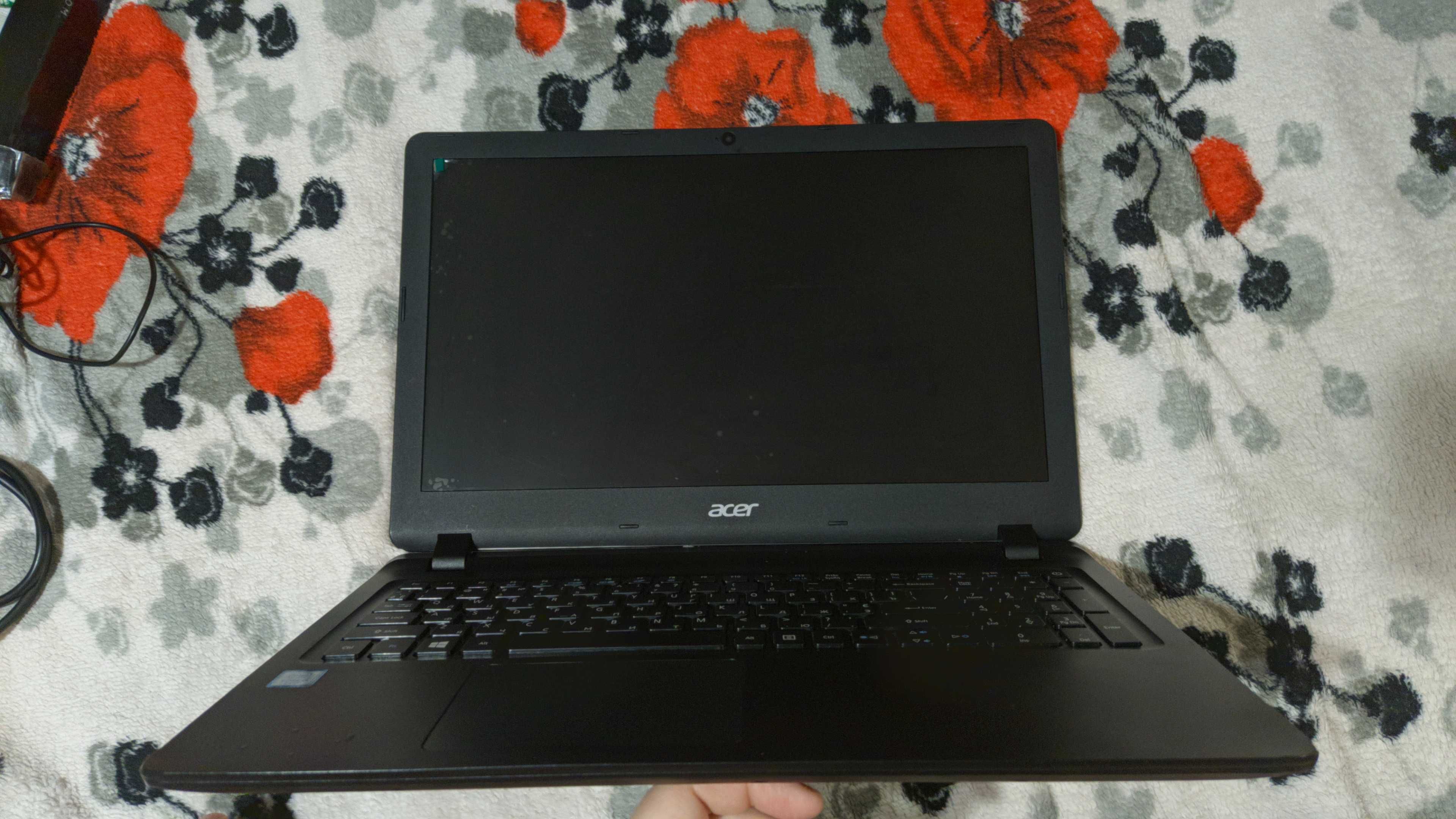 с первых рук Ноутбук i3 6006U Acer Extensa EX2540-384G