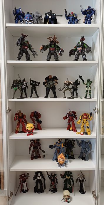 Coleção Warhammer 40K de 28 figuras McFarlane