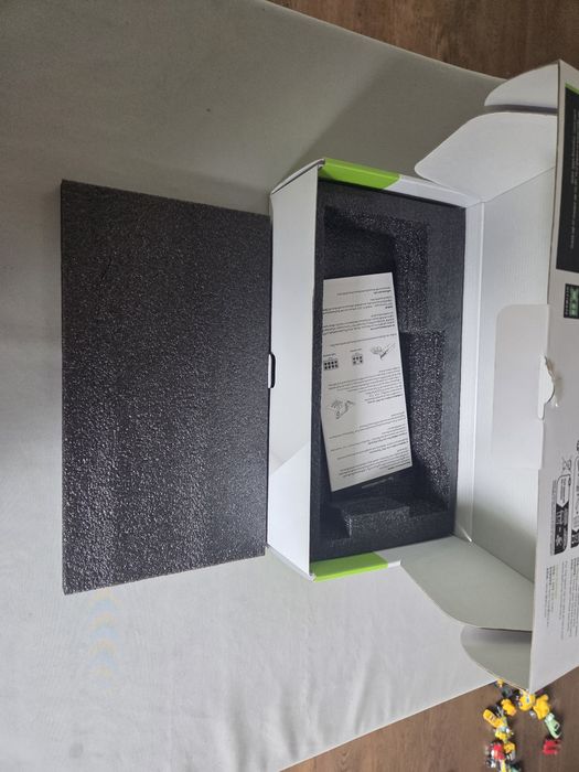 Sprzedam pudełko od karty graficznej PNY Geforce RTX 4070 12GB