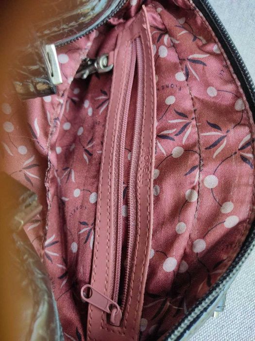 жіноча сумка fiorelli з iталii пiд крокодилову шкіру чорного кольору