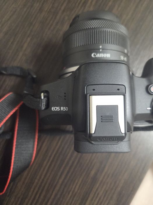 Фотоапарат CANON EOS R50 + RF-S 18-45 IS STM Black Creator Kit