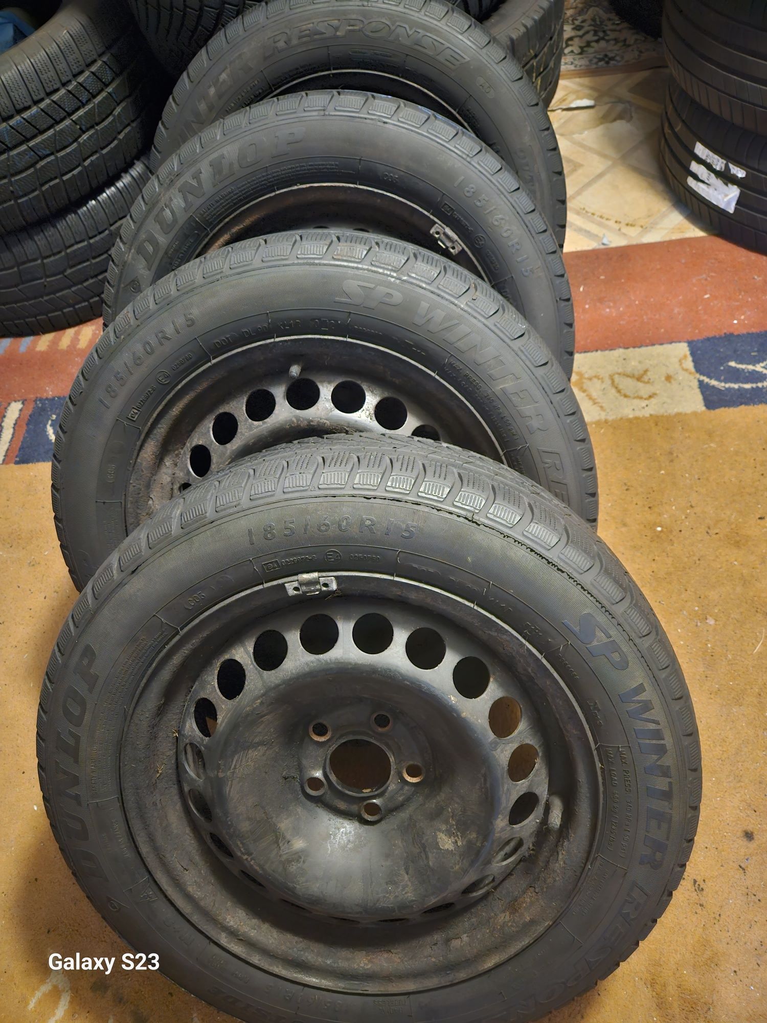 5×100 6J ET29 opony 185/60R15 Dunlop komplet