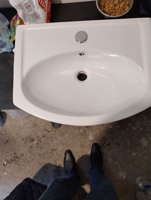 Sprzedam zlew ceramiczny 50cm biały nowy w kartonie