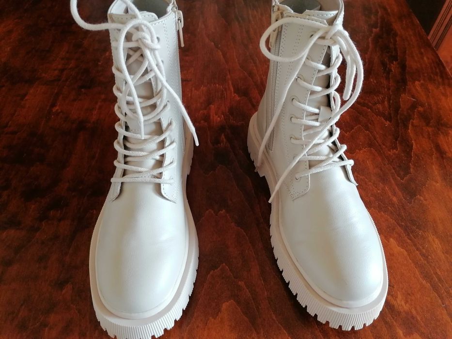 Buty, trapery 36 Zara, dziewczynka wysokie jasne, raz ubrane,