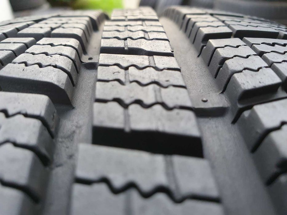 4x Hankook Winter I'cept Evo 2  205/60r17  7,4mm 2023r  *