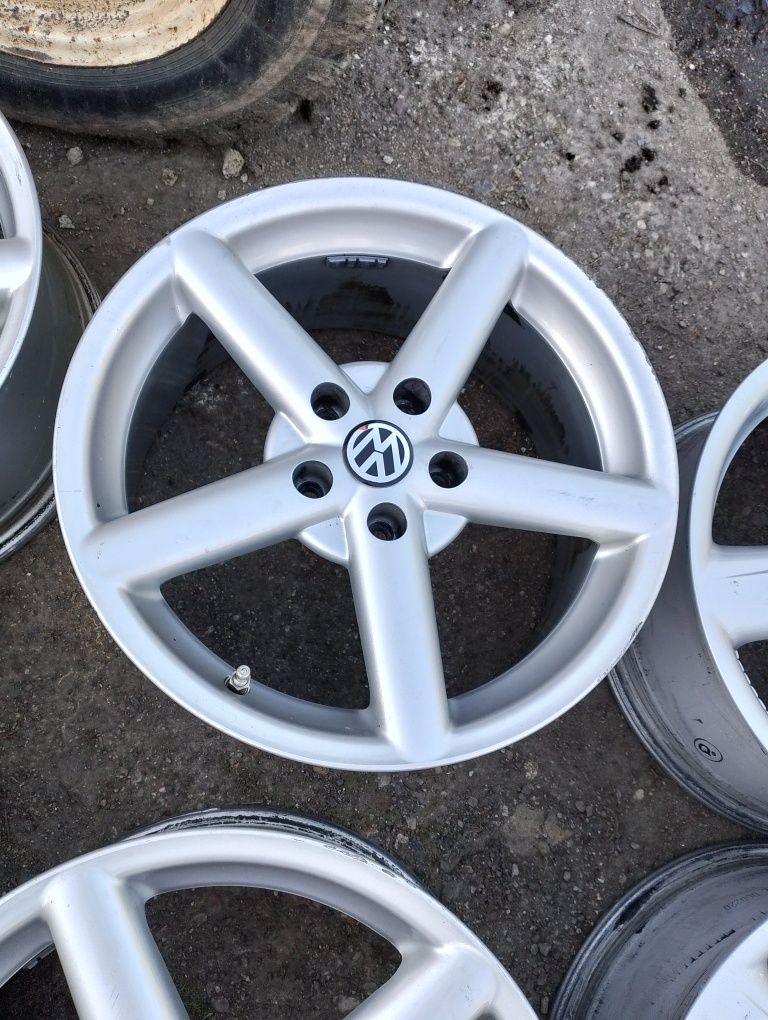 Alufelgi 17 5x112 VW Golf Passat Touran Tiguan T-Roc Scirocco