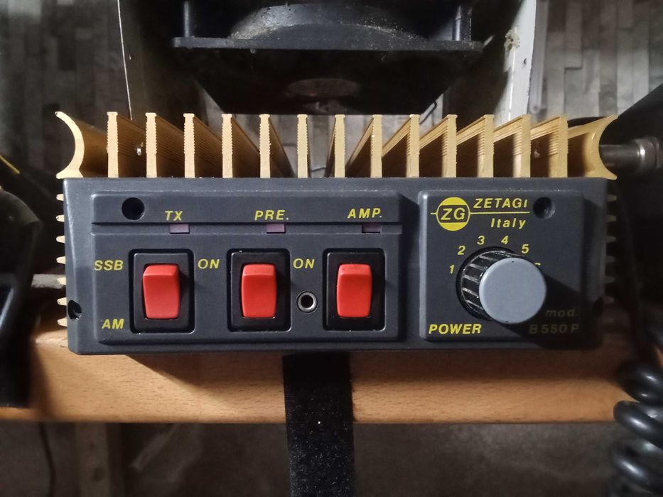 Amplificador linear zetagi b550p