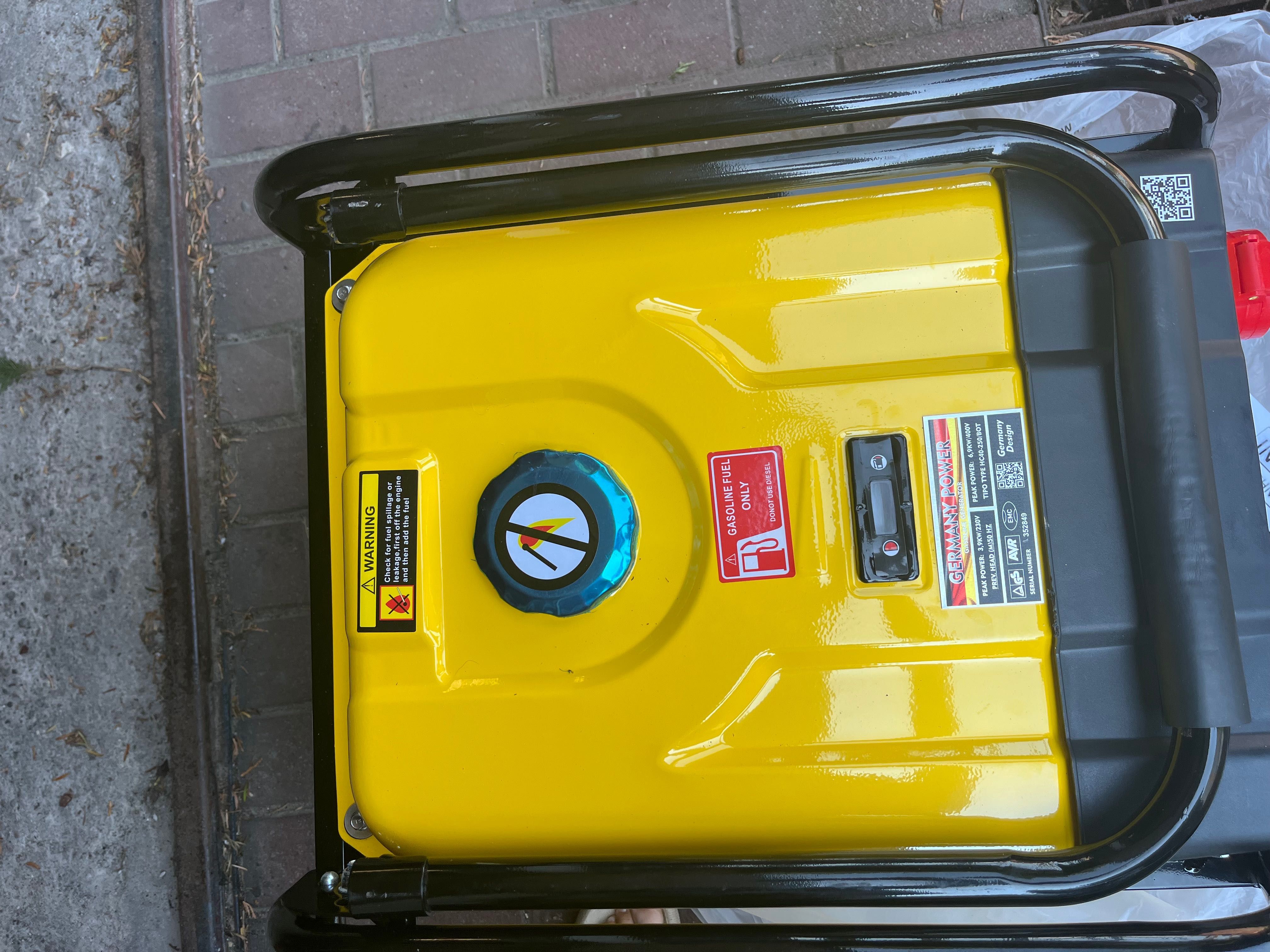 Agregat prądotwórczy HARWICK HWK-86CK 6.9kW 230V/380V AVR