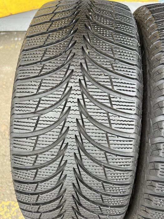 Шини зима 215 55 r17 Goodyear