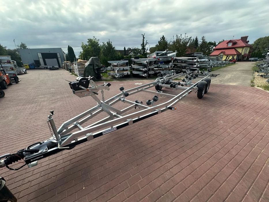 Brenderup Przyczepa Brenderup 303500 TB SRX podłodziowa łódź do 8,7m DMC 3500 kg 2 osie mocna  Nowa przyczepa Brenderup łódź 8,7m mocna Częstochowa dostawa pod dom