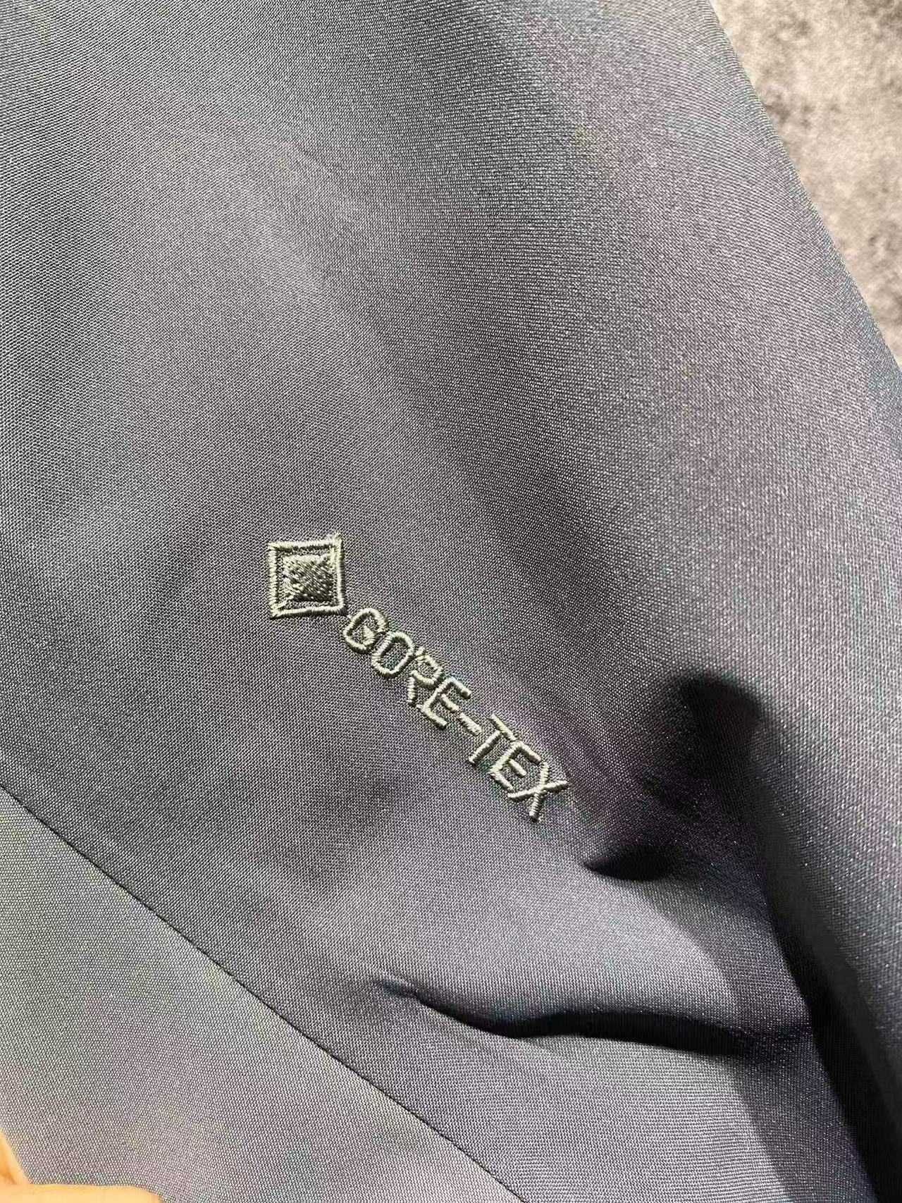 "Arc'teryx Beta Casaco Impermeável - Tamanhos Disponíveis"