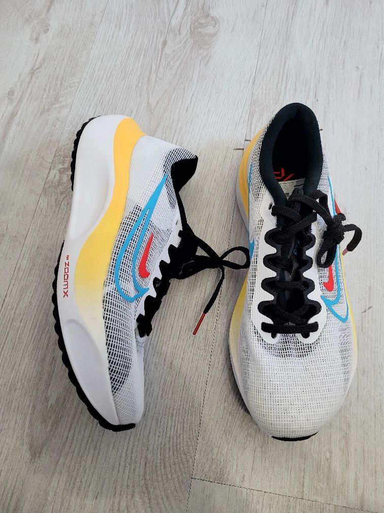 Кроссовки NIKE ZOOM Fly 5 нові