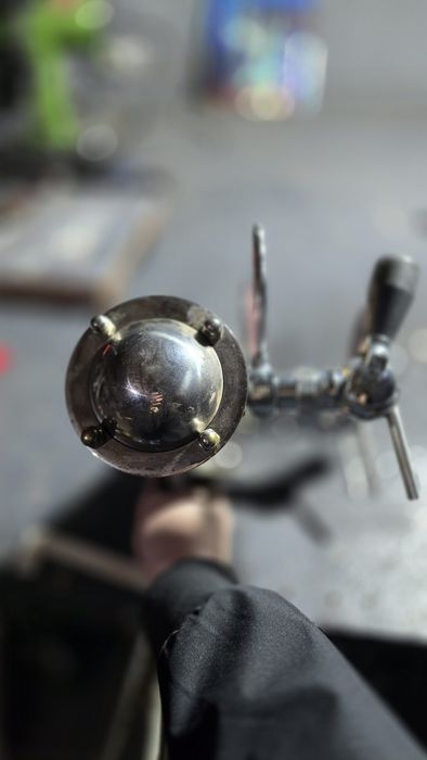 Пивна колона з кранами