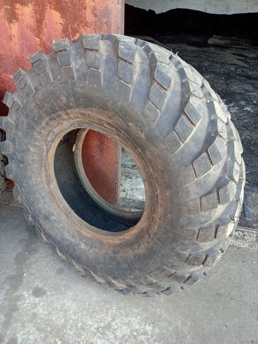 Продаю шини, пройшли лише 100 км.