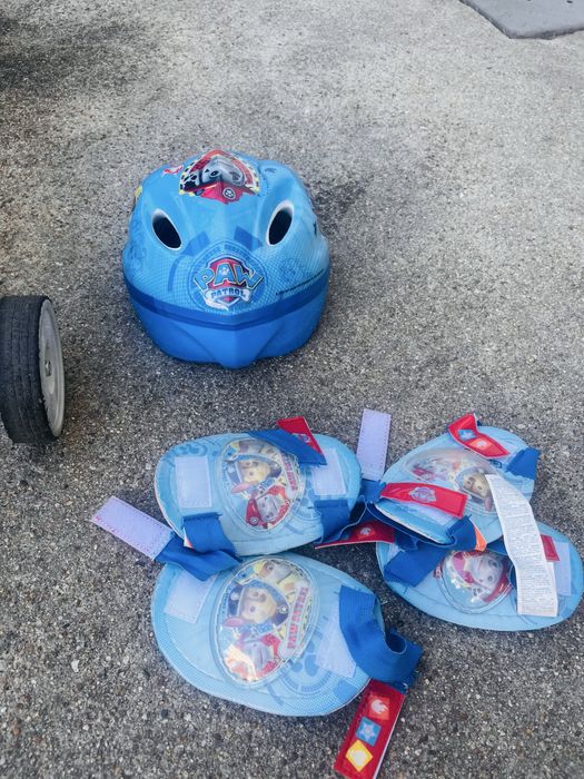 Bicicleta Patrulha pata + capacete+ joelheiras e cotoveleiras
