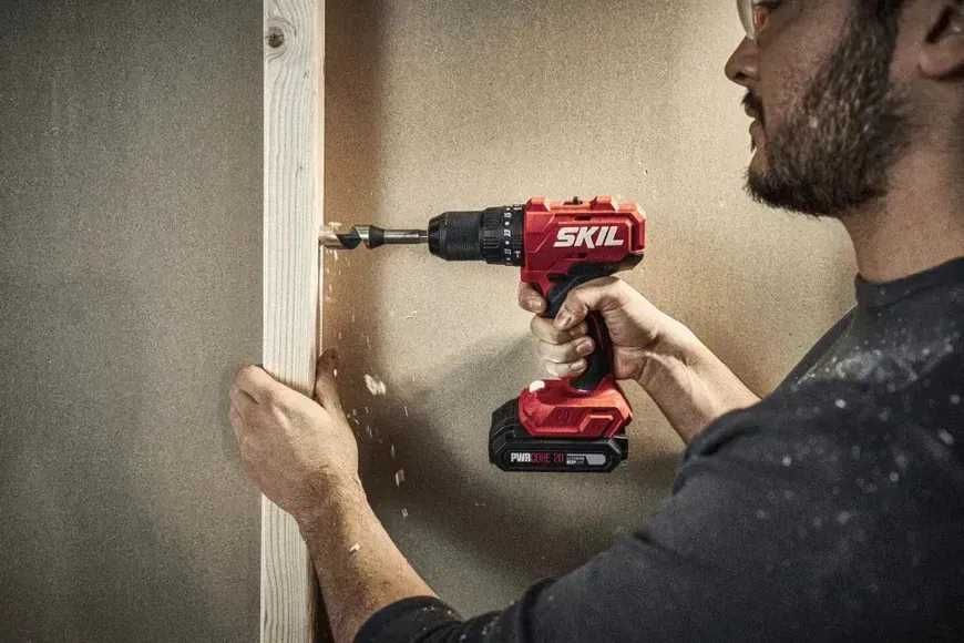 Акумуляторний ударний дриль-шуруповерт SKIL 3021 (20 В, 55 Н·м)