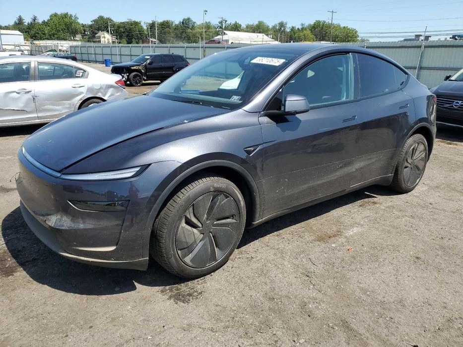 Tesla Model Y 2026