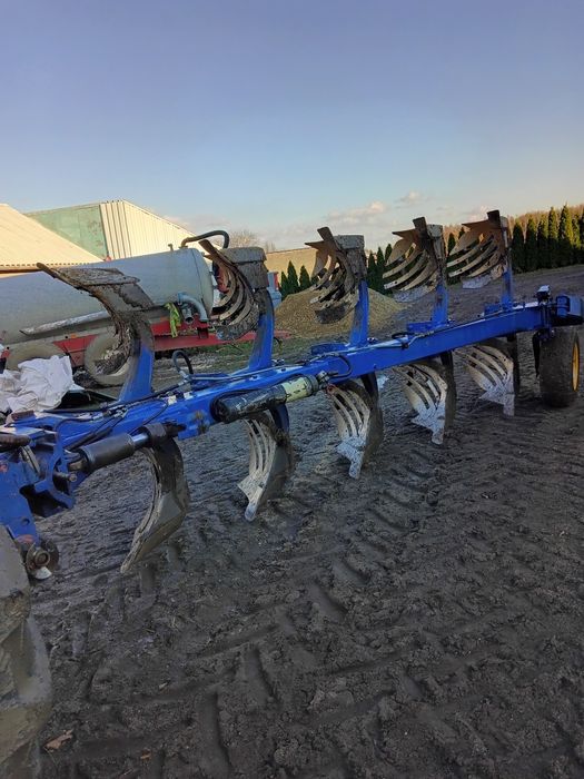 Pługi obrotowe Overum 5 skib zabezpieczenie hydrauliczne