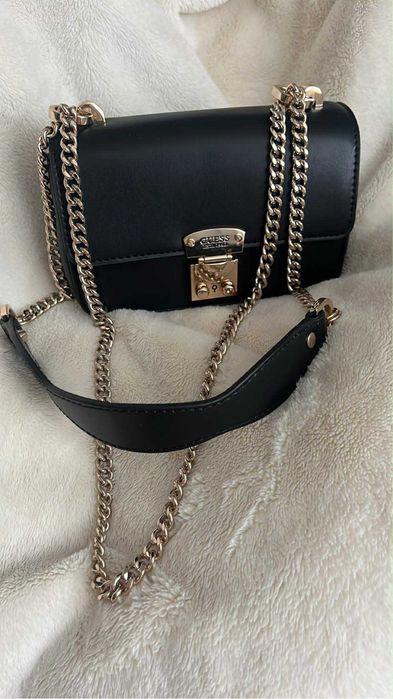 Torebka Guess na Ramię